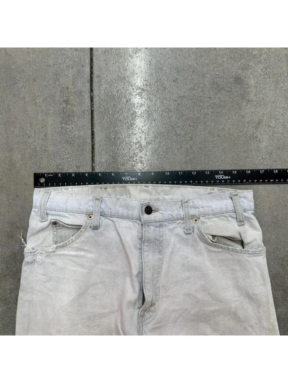 vintage levis white relaxed baggy fit made in usa orange tab jeans size 32 x 34